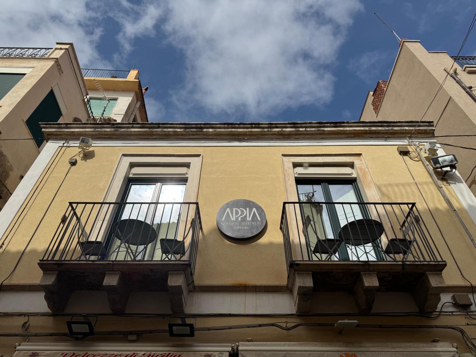 Appia Boutique Apartment Taormina Exterior photo