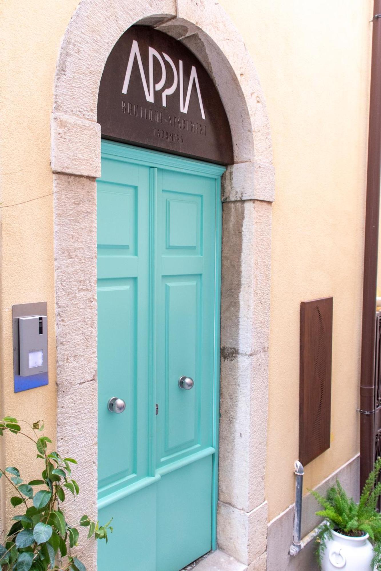 Appia Boutique Apartment Taormina Exterior photo